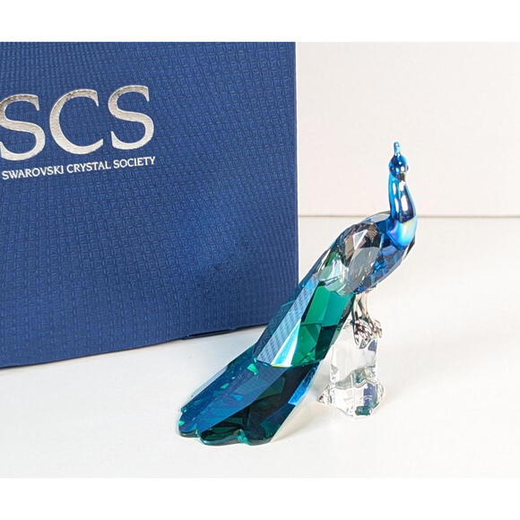 Swarovski SCS Iridescent Blue Peacock Loyalty Piece 2013 #1145553 Flawless Box - Picture 1 of 13